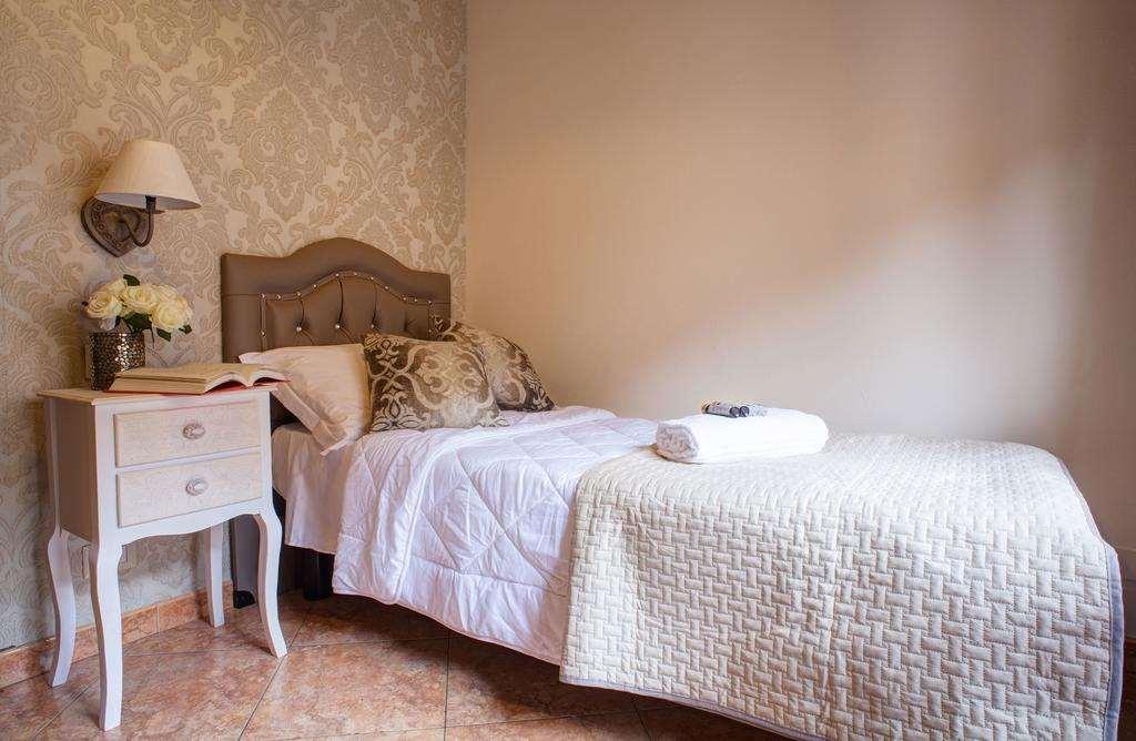 Hotel Ares Milano Rum bild